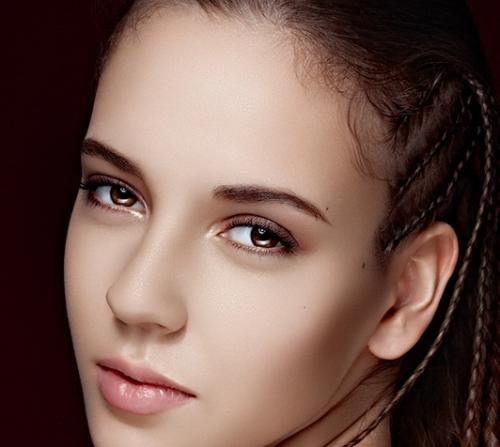 女人沒有眉骨的面相好嗎,女人眉骨突出好不好呢(圖文)