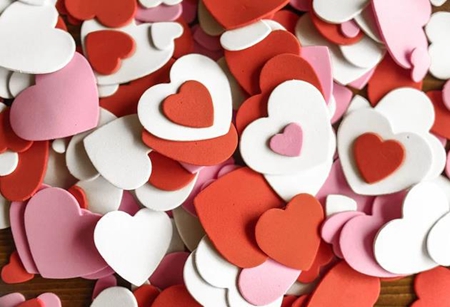 屬豬的七月七出生命好嗎,七夕節(jié)出生的人財(cái)運(yùn)很旺嗎?(圖文)