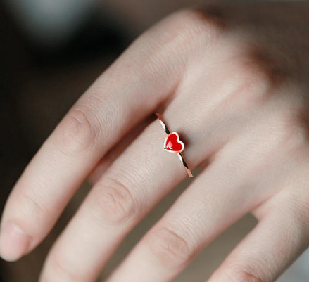 女人富貴命罕見(jiàn)手相