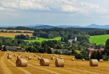 姓尉遲的名人有哪些？