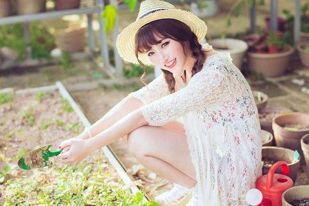 駝背女人面相代表什么？喜歡自作聰明的面相如何？(圖文)