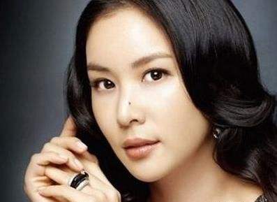 發(fā)際線有吉痣的女性好不好？女性感情坎坷？(圖文)