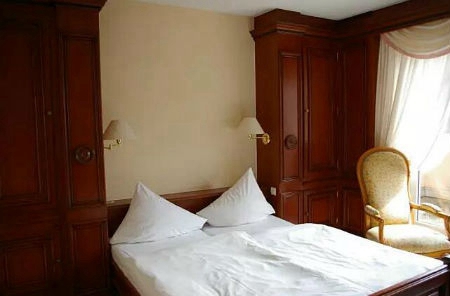 2020年四月二十四日子安床好嗎,安床風水宜忌解析!(圖文)