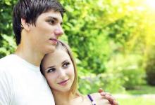 嘴角上翹嘴唇豐滿的運勢好不好？女性嘴唇上翹的運勢分析