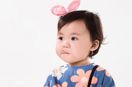 2020年正月大年初四出生的女孩五行缺土的名字精選!(圖文)