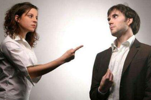 導(dǎo)致經(jīng)常吵架的風(fēng)水格局