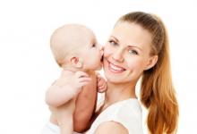 夢見抱著小男孩