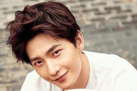 男人額頭窄好不好?