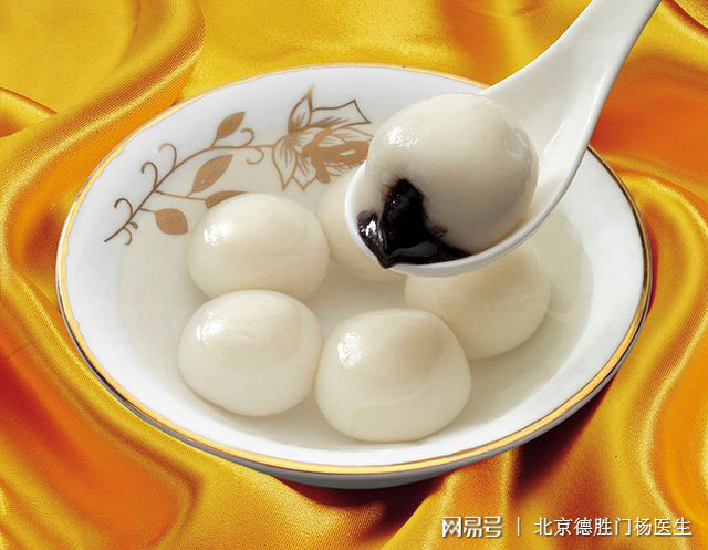 元宵節(jié)_光棍節(jié)跟誰過,光棍節(jié)跟淘寶過_元宵鄰里節(jié)煮湯圓