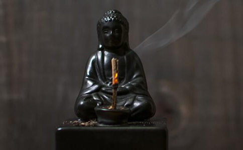 如何燒香?最全的燒香圖解(內附怎樣燒香視頻)