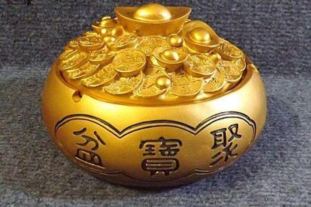 2021年屬豬的運勢如何_2021年運勢_屬蛇人2021年運勢運程