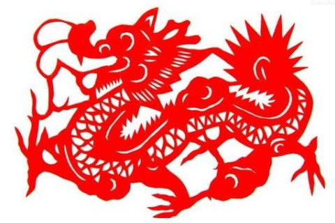 45歲屬龍人和哪個生肖比較配？