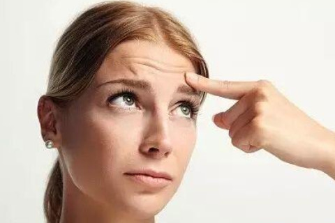 臉上長皺紋代表著什么？