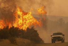 夢(mèng)見大火燒山火勢(shì)很旺