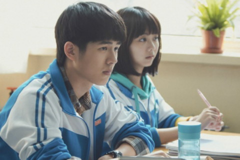 學(xué)生時(shí)代會(huì)跟同桌“狗咬狗骨”的星座