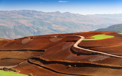 屋上土命跟什么命好?忌諱什么命?