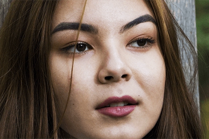 “人中平平,有子難成”的意思是什么