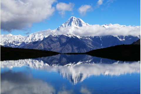 夢見水的相關(guān)夢境及解釋