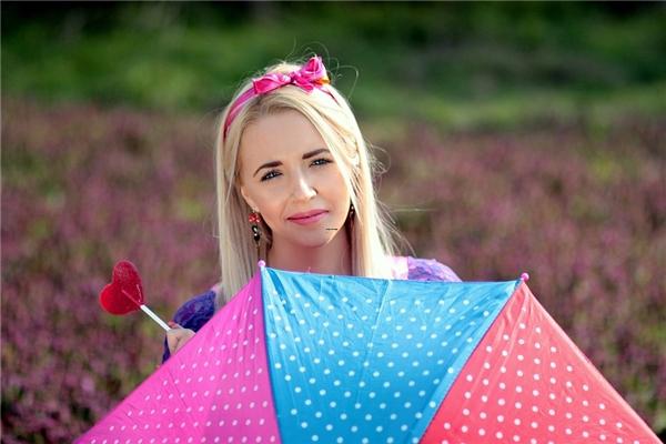 手掌肉多余骨的手相男孩 手掌肉多余骨的手相男孩