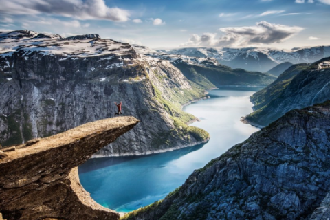 屬豬和屬蛇相沖怎么化解 屬豬和屬蛇的婚姻怎么樣