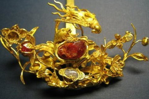 血珀的寓意和象征?血珀的功效與作用佩戴禁忌