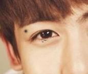 手背白手掌紅手相 手背白手掌紅手相