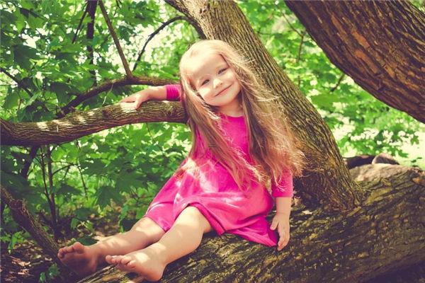 夢見和不在的人在一起摘蘋果是什么意思