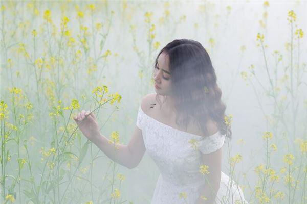 能被寵愛一生的手相,被丈夫寵愛的手相 能被寵愛一生的手相,被丈夫寵愛的手相