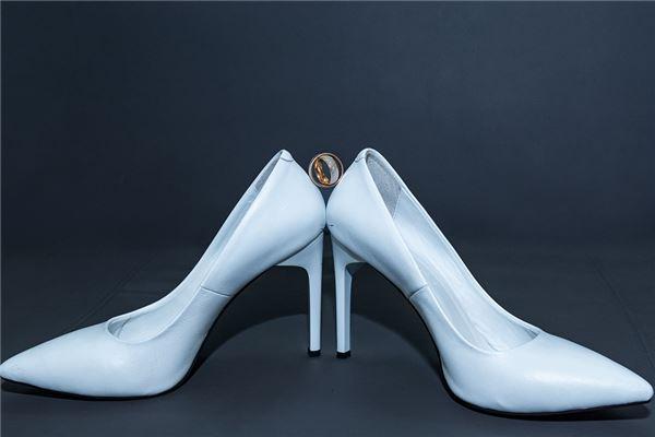 夢見蟈蟈是什么意思