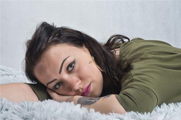 左邊鎖骨有痣的女人命運好不好,左邊鎖骨處有痣 左邊鎖骨有痣的女人命運好不好,左邊鎖骨處有痣