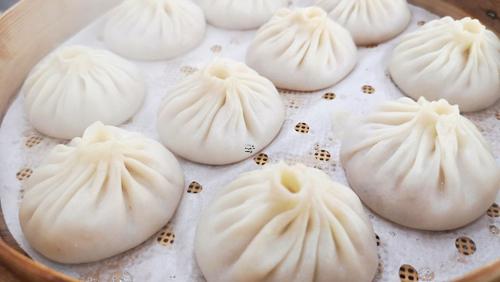 夢到絲巾是什么意思 夢到一根很漂亮的絲巾