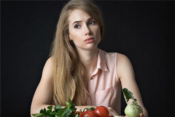 帶桃花眼的女生面相怎么樣 帶桃花眼的女生面相怎么樣