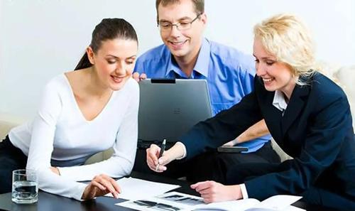 夢見其他民族的人 夢見很多民族的人在一起 夢見其他民族的人 夢見很多民族的人在一起