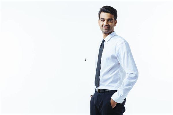 男孩子長虎牙面相如何,男生長虎牙面相 男孩子長虎牙面相如何,男生長虎牙面相