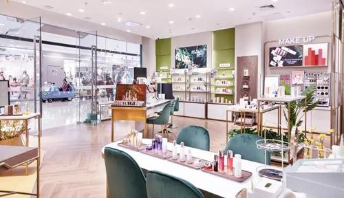 夢見床被人移動了位置 夢見自己的床被移位 夢見床被人移動了位置 夢見自己的床被移位