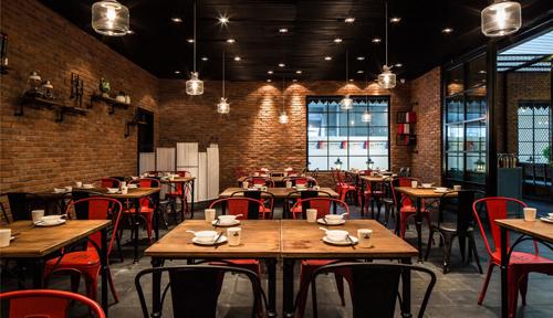 周公解夢一條黑狗和自己親熱 做夢一條大黑狗和我特別親