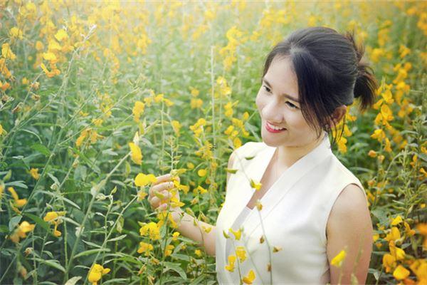 生活中容易遇到碰瓷的人面相,碰瓷的人有哪些 生活中容易遇到碰瓷的人面相,碰瓷的人有哪些