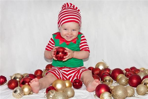 周公解夢夢到自己手心爬出一條蟲 夢見自己手心里長蟲子往外拽 周公解夢夢到自己手心爬出一條蟲 夢見自己手心里長蟲子往外拽