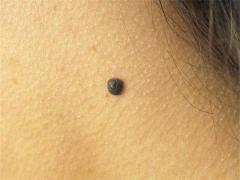 注定命苦女人的面相,八種苦命女人的面相特征