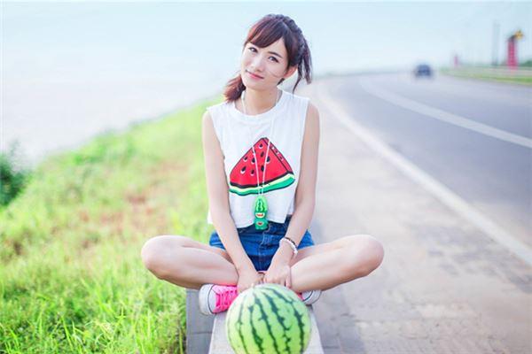 女人夢見前任給自己錢是什么意思 女人夢見前任給自己錢是什么意思