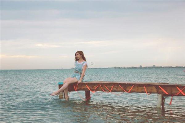 在面相學(xué)中眼袋代表著什么,眼袋重面相學(xué) 在面相學(xué)中眼袋代表著什么,眼袋重面相學(xué)