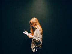 這些面相的女人把事業看得比愛情重,事業成功女人面相