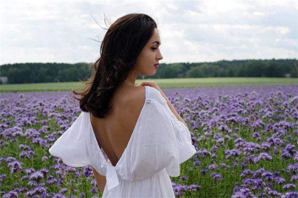 相學(xué)分辨不同人的底線，與人相處，要看一個(gè)人的底線