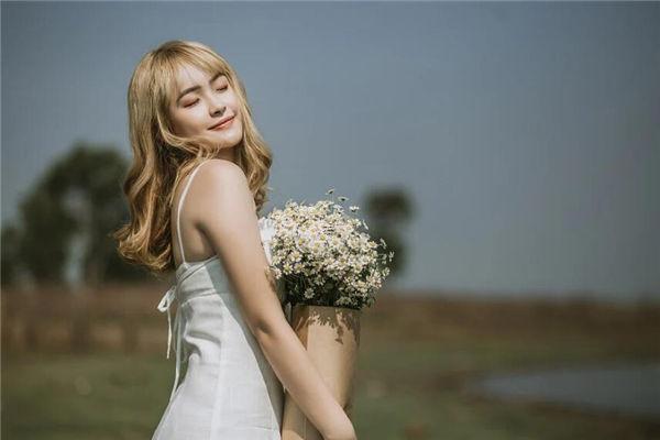 感情線上三角紋金房子代表什么,感情線上面有三角紋是什么意思 感情線上三角紋金房子代表什么,感情線上面有三角紋是什么意思