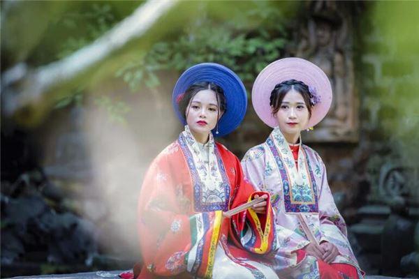 關于手相婚姻線的介紹詞