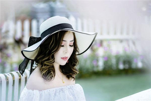 從婚姻線看感情運(yùn)勢(shì),婚姻線的十三種 從婚姻線看感情運(yùn)勢(shì),婚姻線的十三種