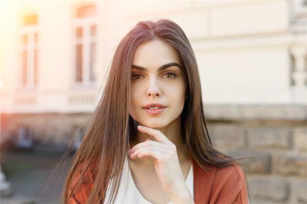 手相測(cè)算圖解:男人右手?jǐn)嗾?男生手相右手?jǐn)嗾? alt=