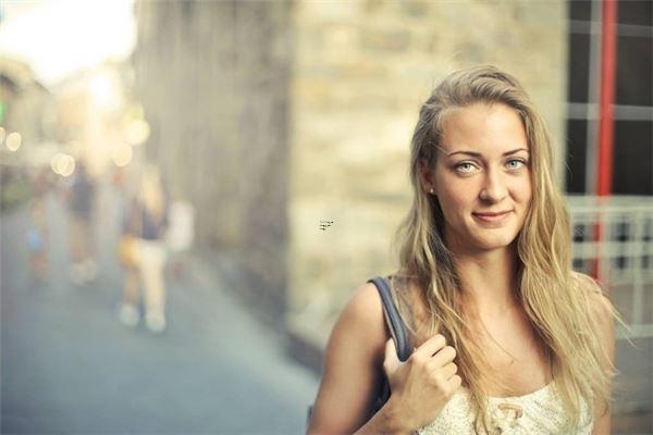 易犯桃花的女人面相,犯桃花運的女人面相 易犯桃花的女人面相,犯桃花運的女人面相